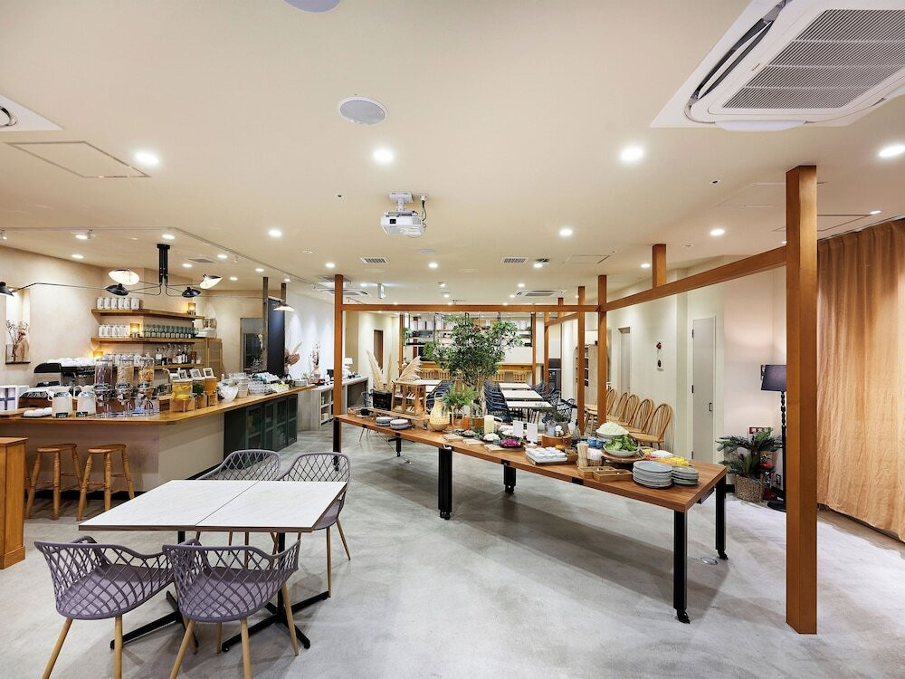 レストラン
