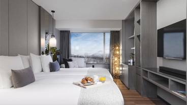 客室 / 4