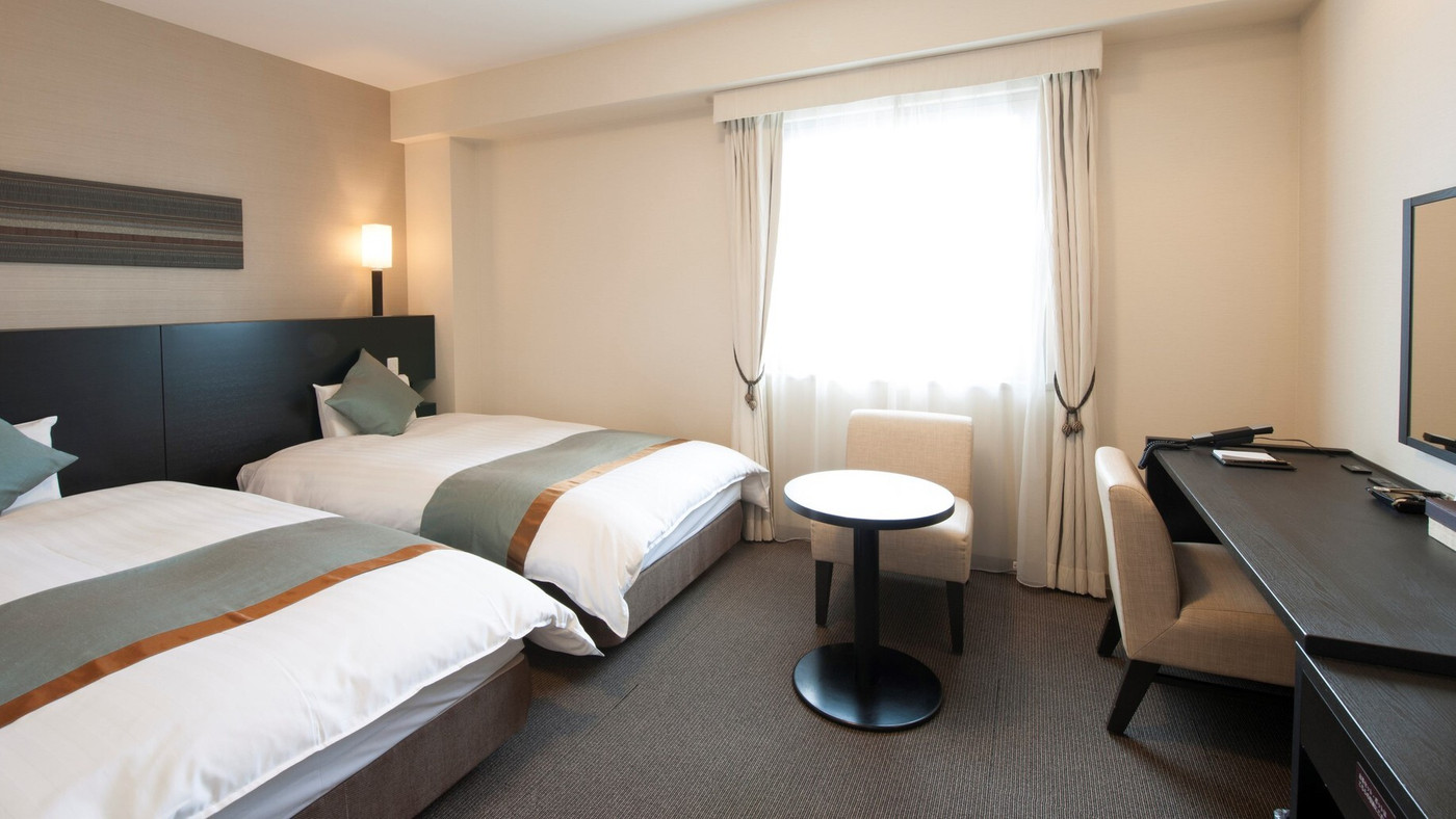 関門海峡を望む天然温泉でゆったり。朝のバイキングでは、ご当地名物に舌鼓！4059662