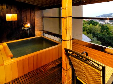 伊豆の海山を望む
心落ち着くお部屋 / 2