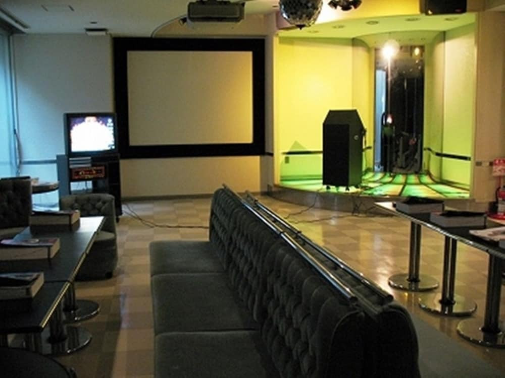 カラオケ ルーム