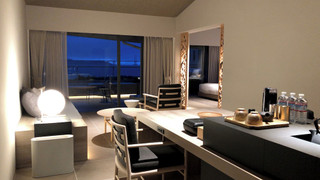 バルコニーコーナースイートルーム 210