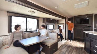 リビング エリア / 8