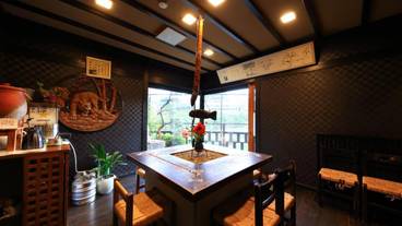 Indoor Area / 3