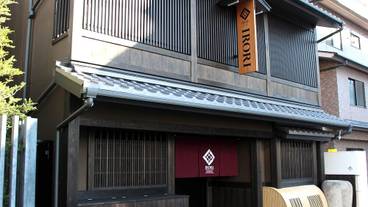 施設の正面 / 1