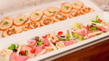 食事・飲み物 / 1