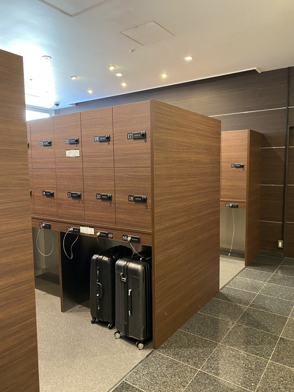 セルフロッカー