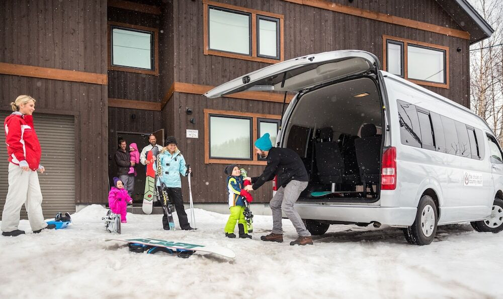 市街地へのシャトル サービス