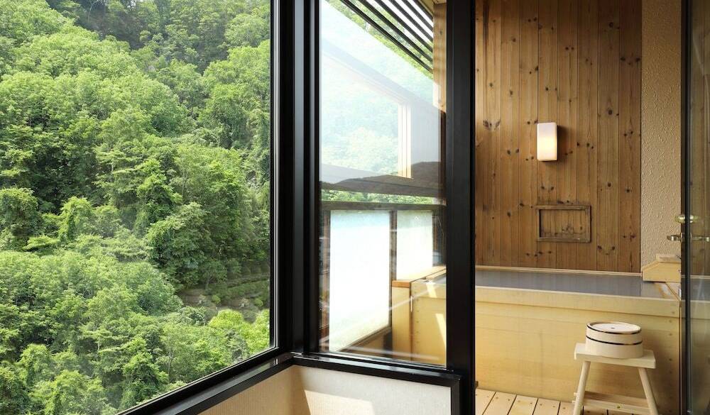 客室の源泉露天風呂一例③ / 3