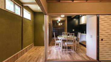 客室内のダイニングエリア / 7