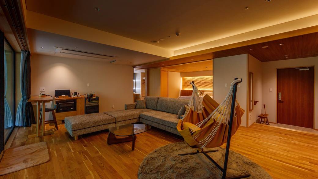 プレミアビュースイート 客室 / 1