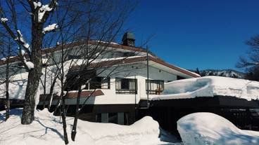 施設の入り口 / 9