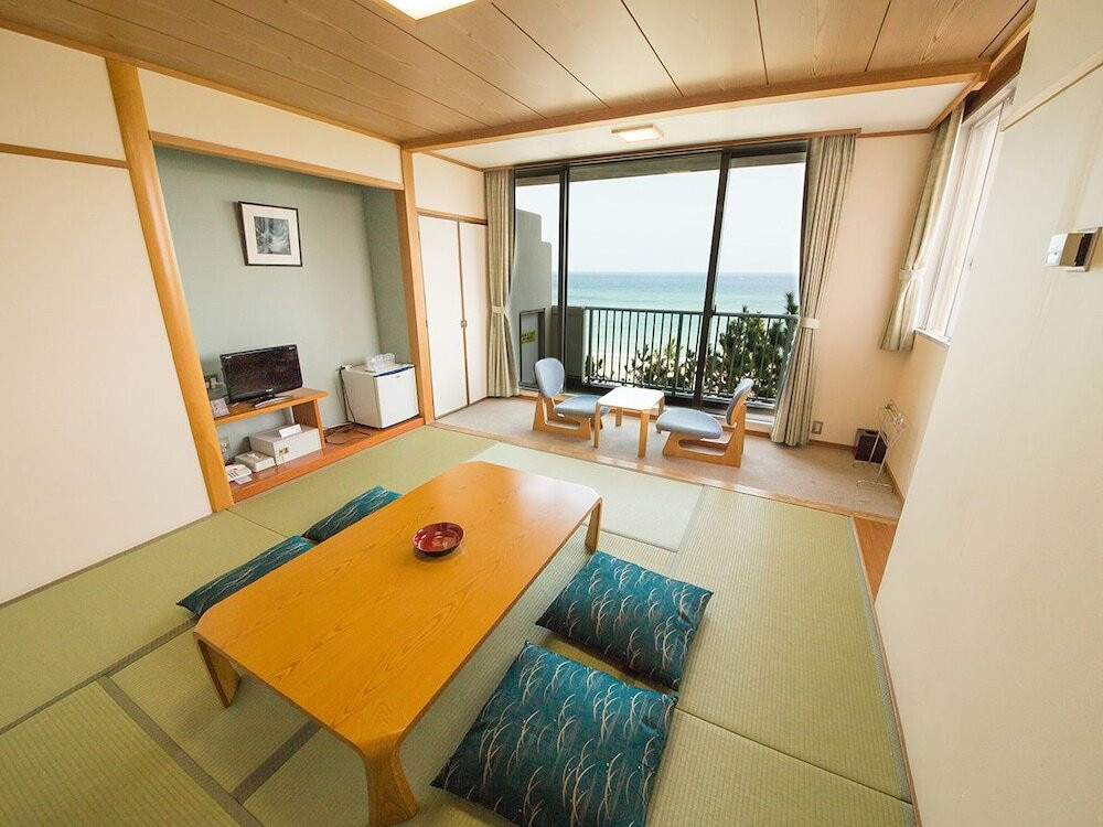 和室でのんびりもよし、テントでアクティブもよし！海のすぐそばで家族の思い出づくりを4072040