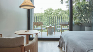 パークビュースイート + バルコニー