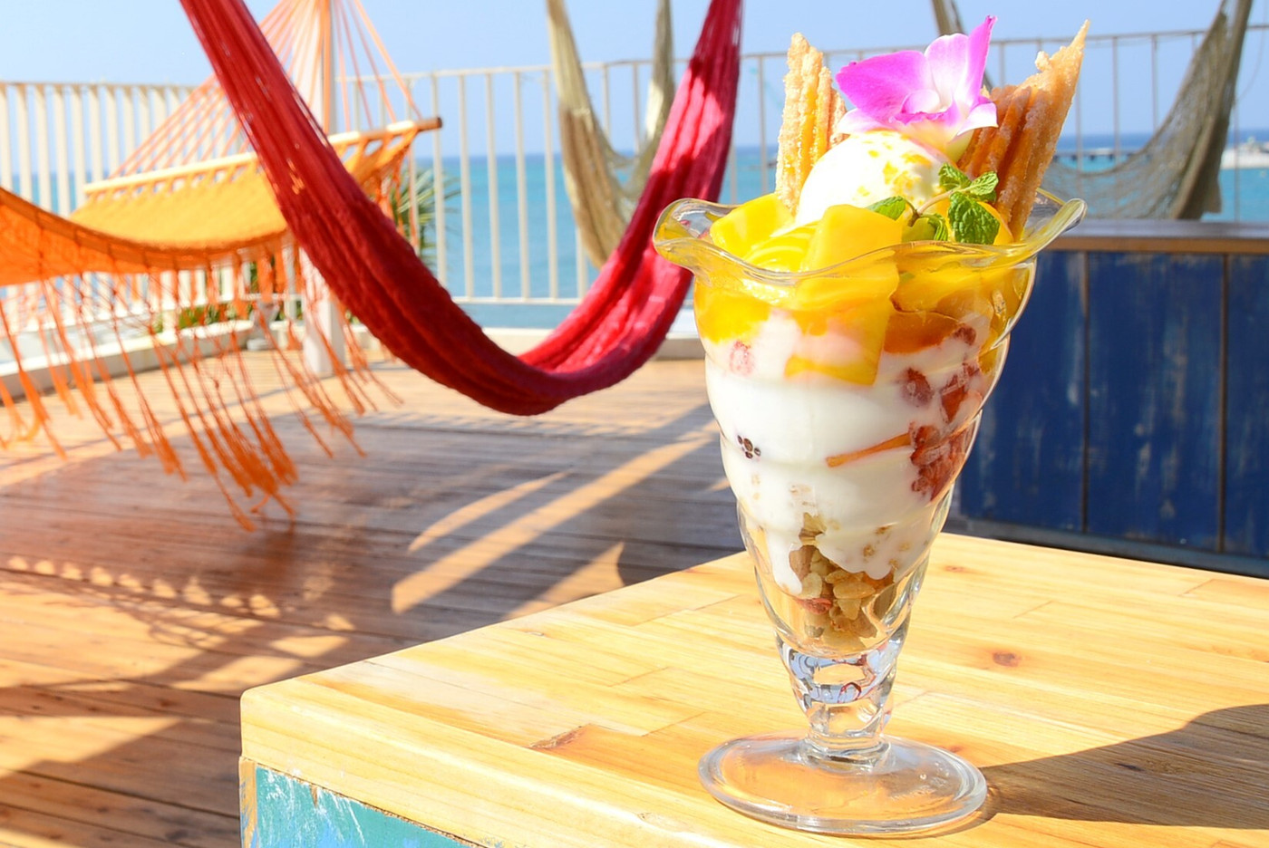 島全体が特等席！リゾート気分が高まる「瀬長島」3078201