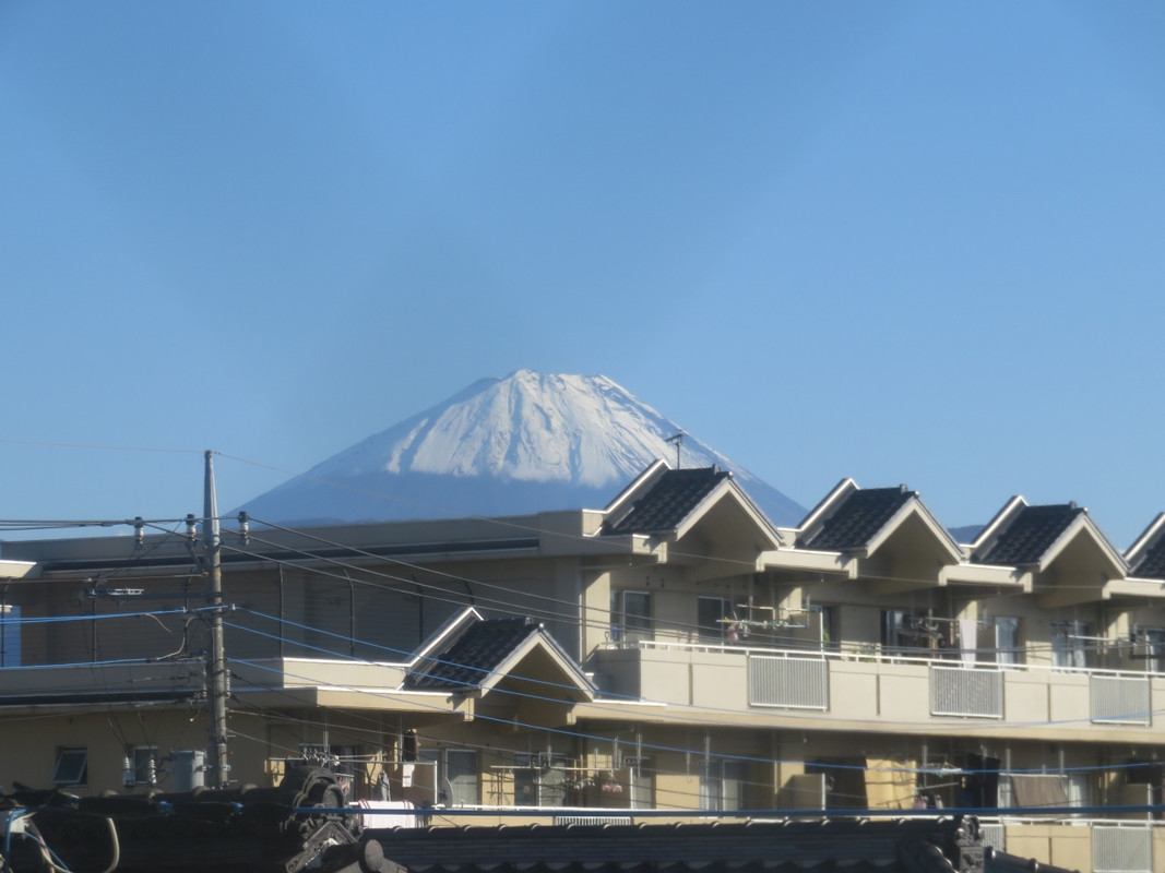 部屋からは小さな富士山