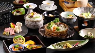 食事・飲み物 / 8