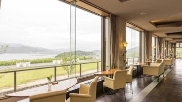 エグゼクティブ ラウンジ / 15