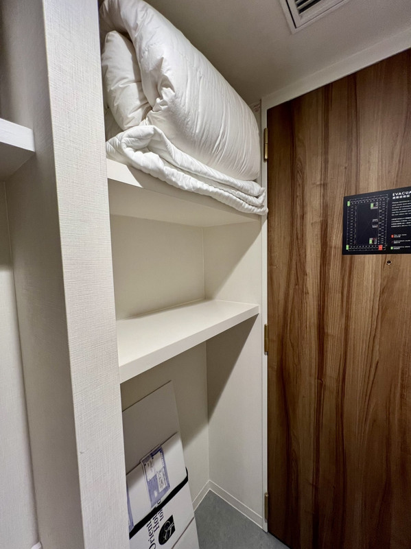 靴を脱いでお部屋へ