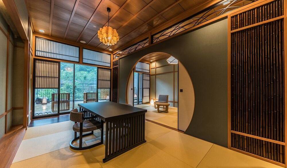 全室露天風呂付き
趣深い客室でリラックス / 3