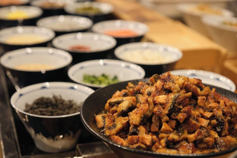 朝食