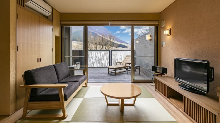 離れ 樫（かし）