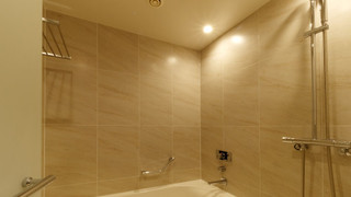 コーナーツイン(禁煙)