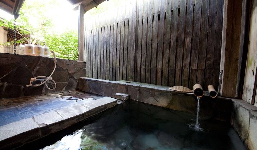 客室露天風呂一例② / 2