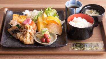 朝食ビュッフェ / 10