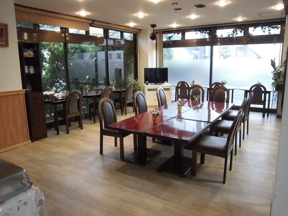 ロビーラウンジ