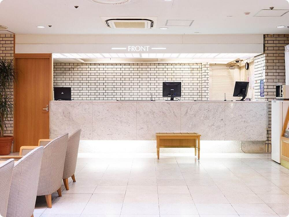 フロント