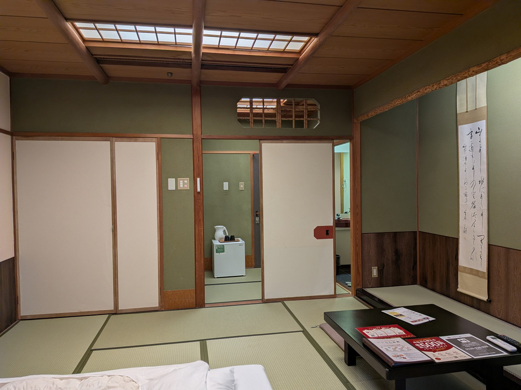 【禁煙】エコノミー和室 内風呂なし入口側です。