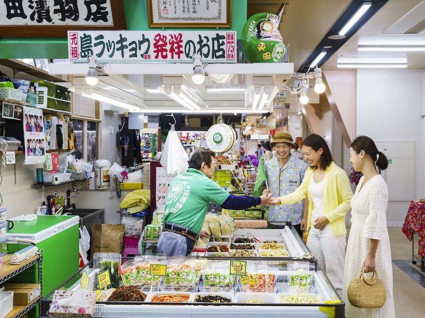 那覇ゆんたく市場さんぽ
