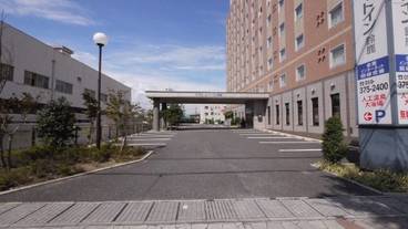 施設の入り口 / 6