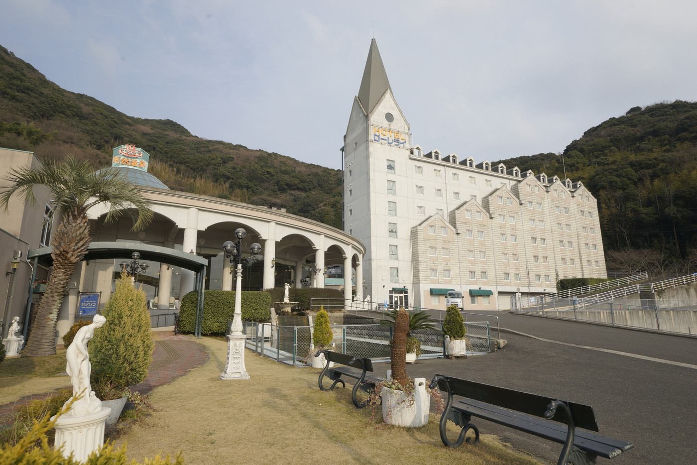 ハウステンボスも駅も近い！プチプラ温泉リゾートホテル4379633