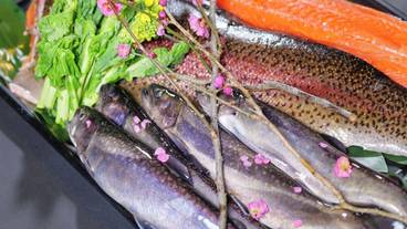 食事・飲み物 / 3