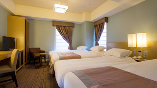 ツインルーム 禁煙 (エキストラベッド2台)