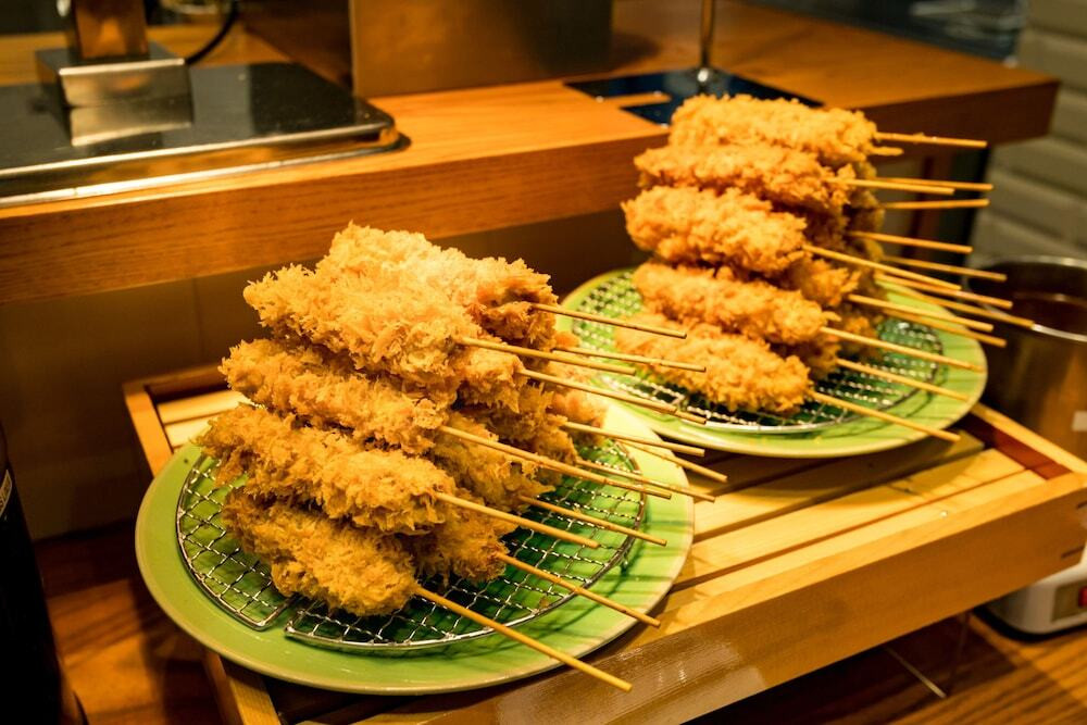 朝食ビュッフェ 串カツ