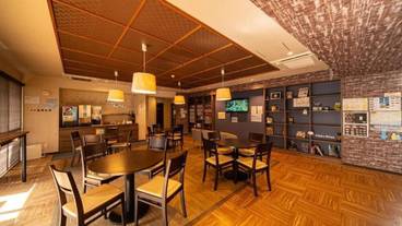 ロビーラウンジ / 8