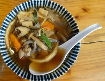 「みなと食堂」料理 56387 せんべい汁