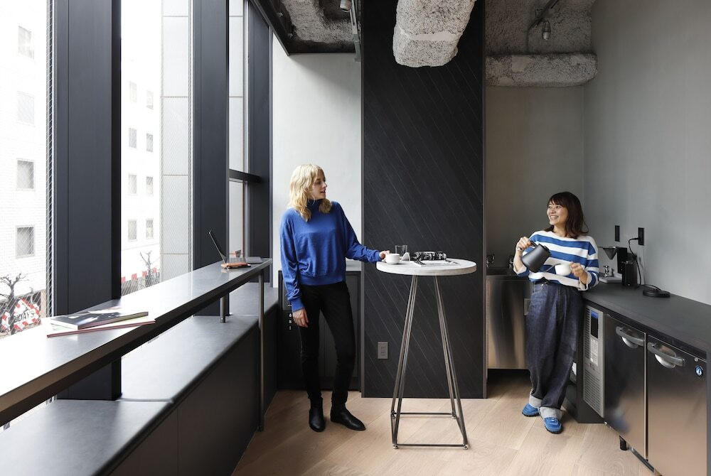 ロビーラウンジ