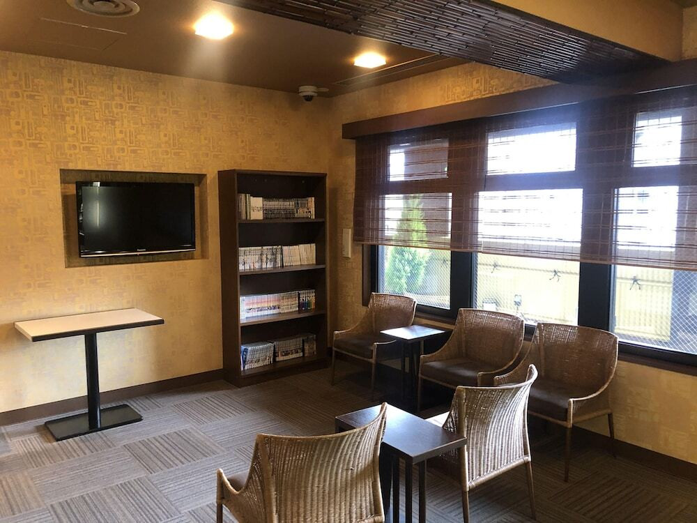 ラウンジ