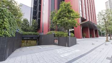 駐車場入り口 / 2