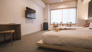 コンフォート スタジオ ダブルベッド 2 台 禁煙