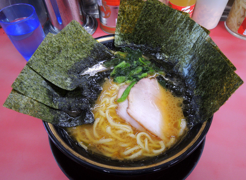 「はじめ家」料理 871694 2016年5月2日(月)　ラーメン(並盛)660円＋新海苔４枚(50円)