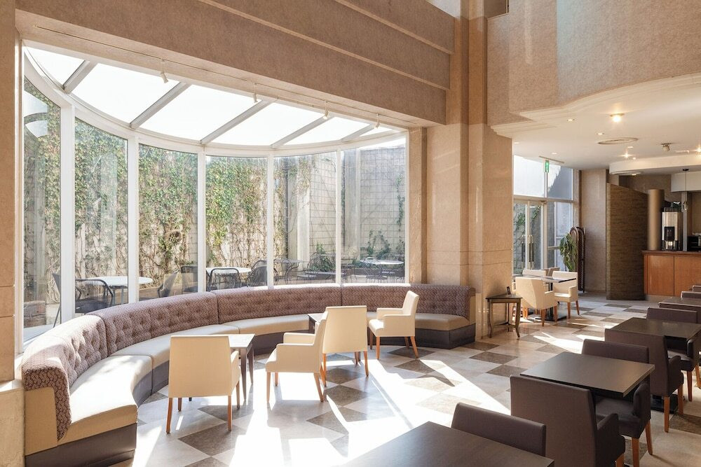 ロビーラウンジ