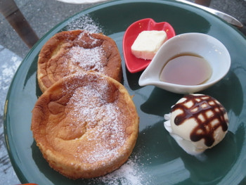 「Cafe 笑壺」料理 737479 パンケーキ　アイス添え