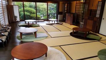 ロビーラウンジ / 6