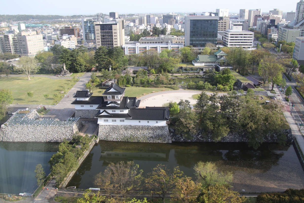 14階から観た富山城