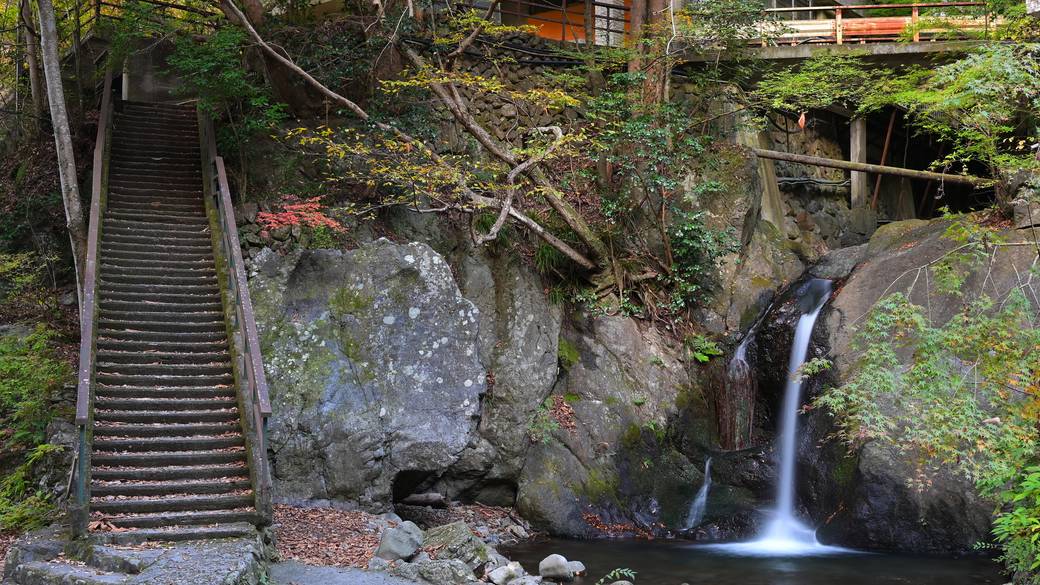 鳩ノ巣渓谷 水神の滝 / 2